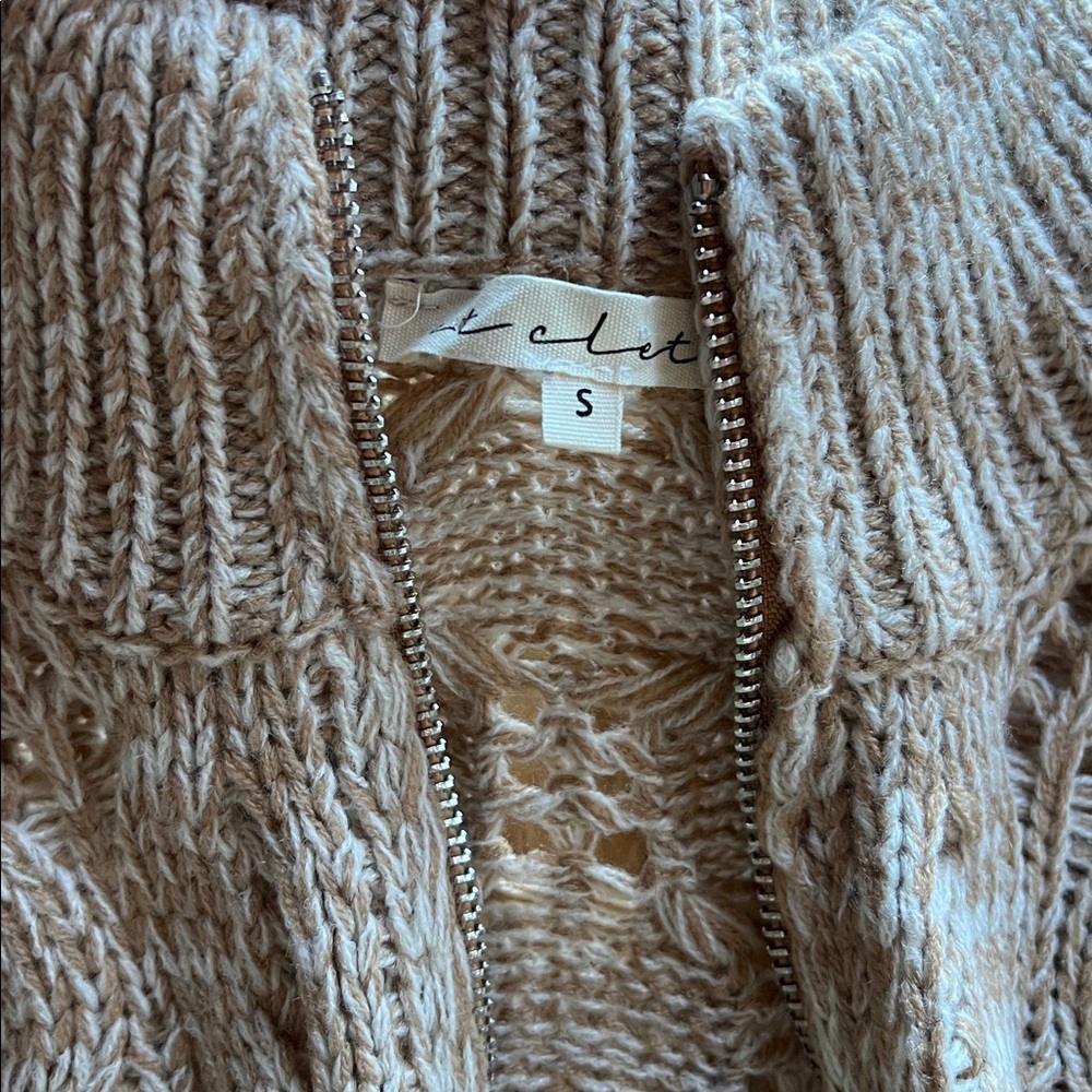 BDG Urban Outfitters Killian Quarter-Zip Pointelle Sweater NWOT - Picture 13 of 15